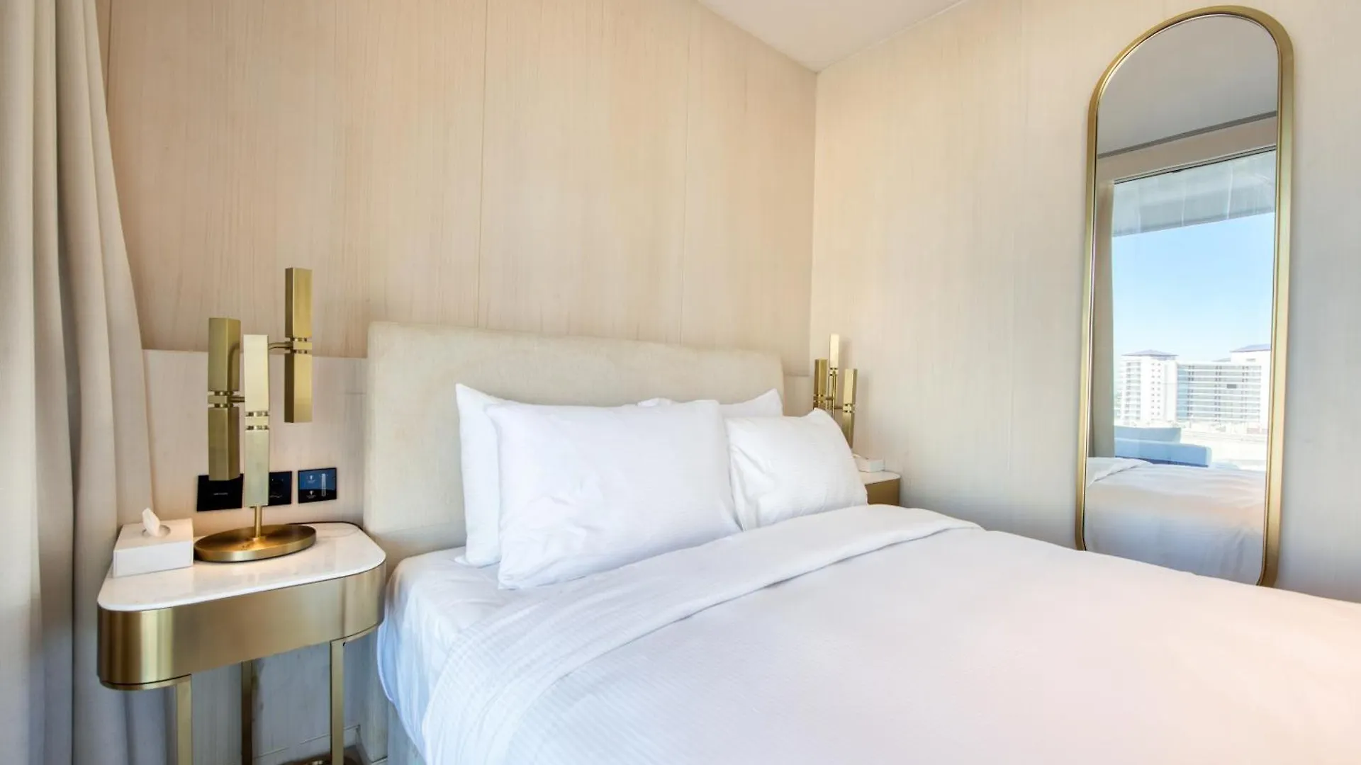 Five Palm Jumeirah Residences - Mint Stay Dubai