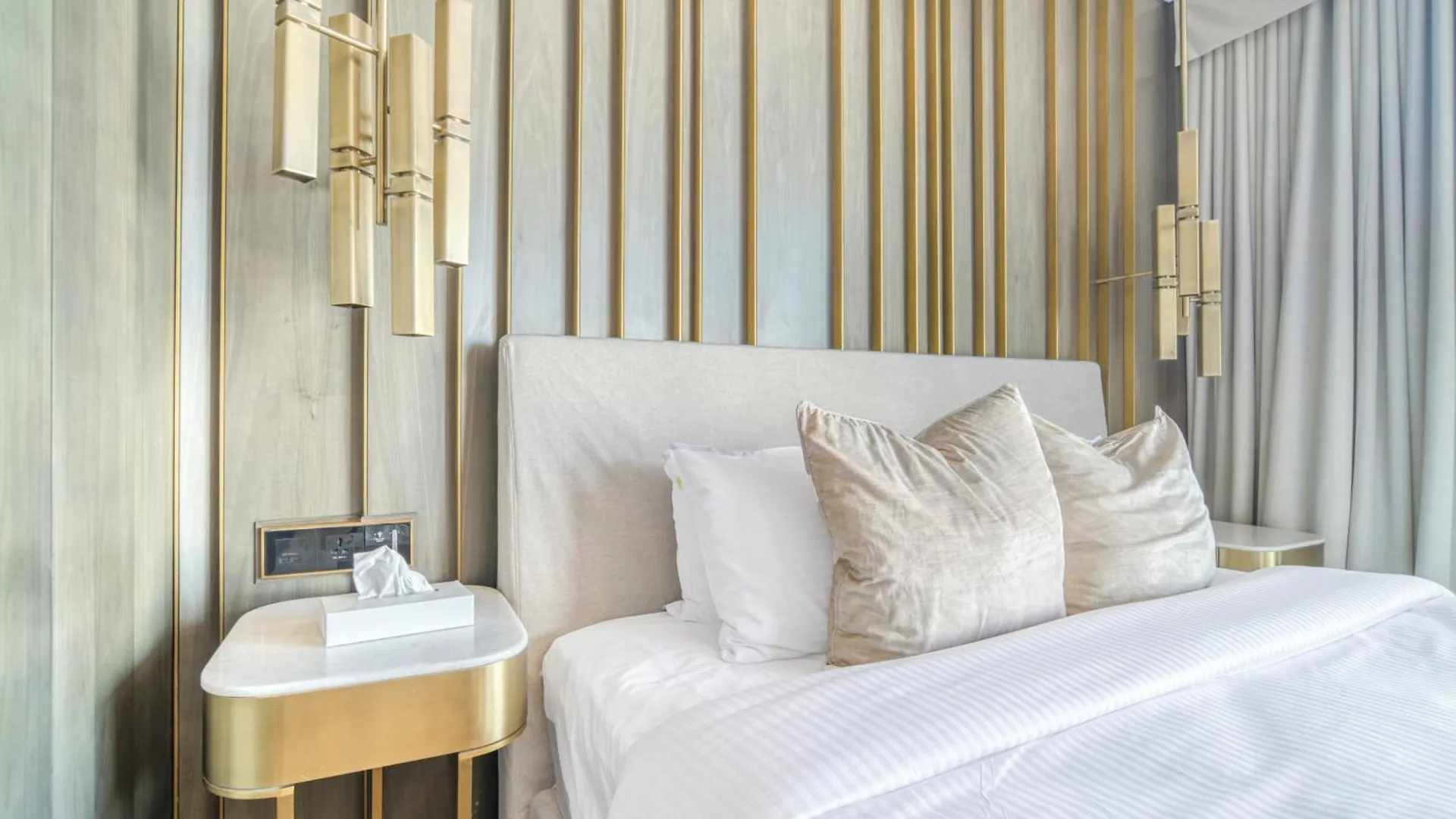 Five Palm Jumeirah Residences - Mint Stay Dubai United Arab Emirates