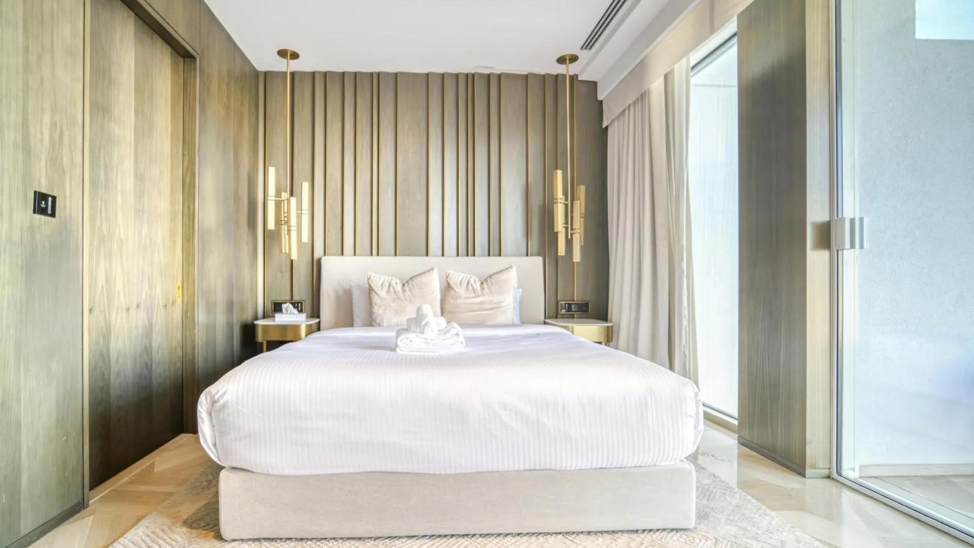 Five Palm Jumeirah Residences - Mint Stay Dubai