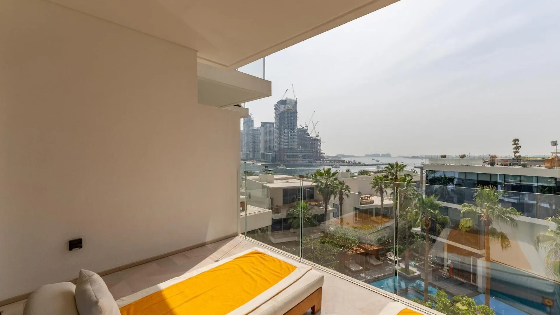 Five Palm Jumeirah Residences - Mint Stay دبي 0*,  الإمارات العربية المتحدة